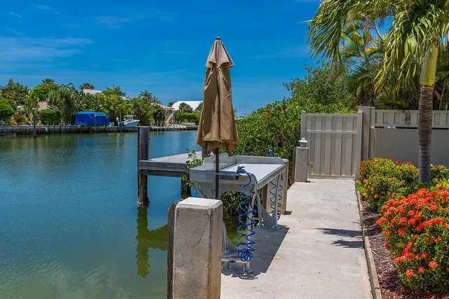 $735,000 | 130 Coco Plum Drive, Unit 402, Marathon, FL 33050