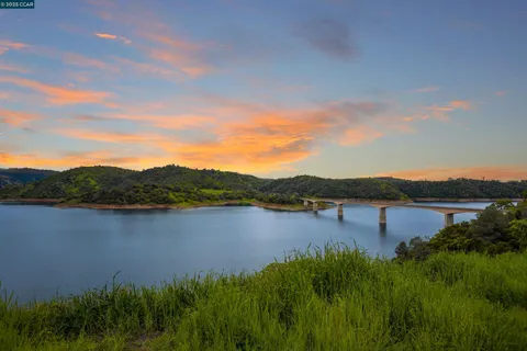 $789,000 | 2883 Chinook Way, Dorrington, CA 95223