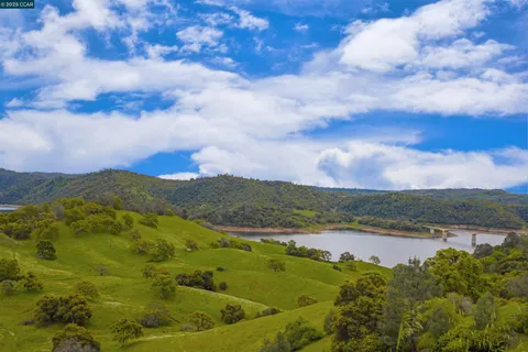 $789,000 | 2883 Chinook Way, Dorrington, CA 95223