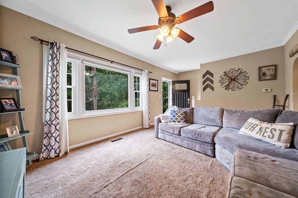 245 R Laurel Street East Bridgewater, MA 02333 - Photo 4 of 22