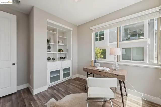 $1,295,000 | 6757 Skyview Drive, Oakland, CA 94605