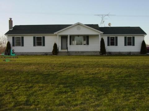 15860 Imlay City Road Capac, MI 48014 - Photo 1 of 8 465953.JPG