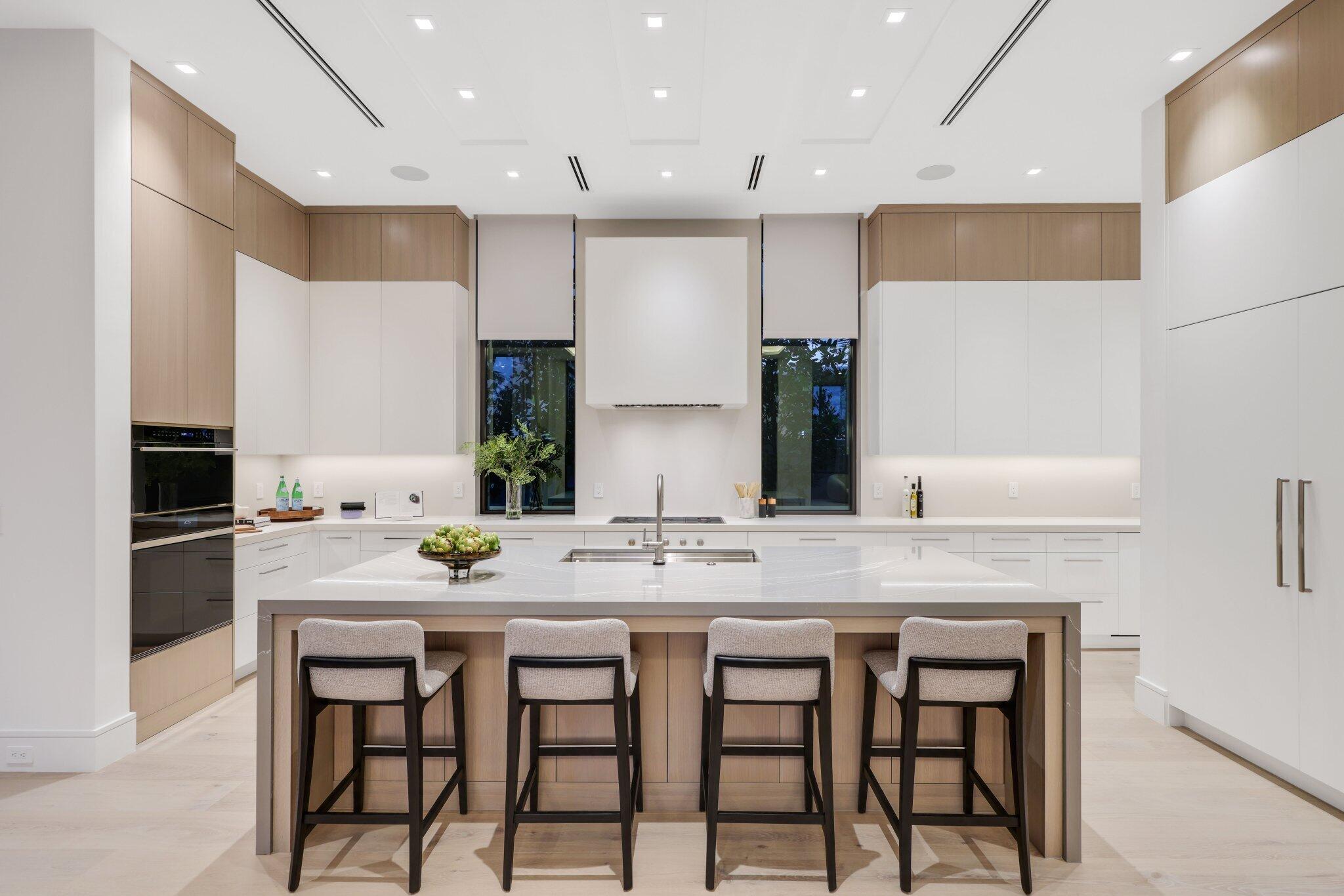 305 Grove Place Delray Beach, FL 33444 - Photo 14 of 88 kitchen