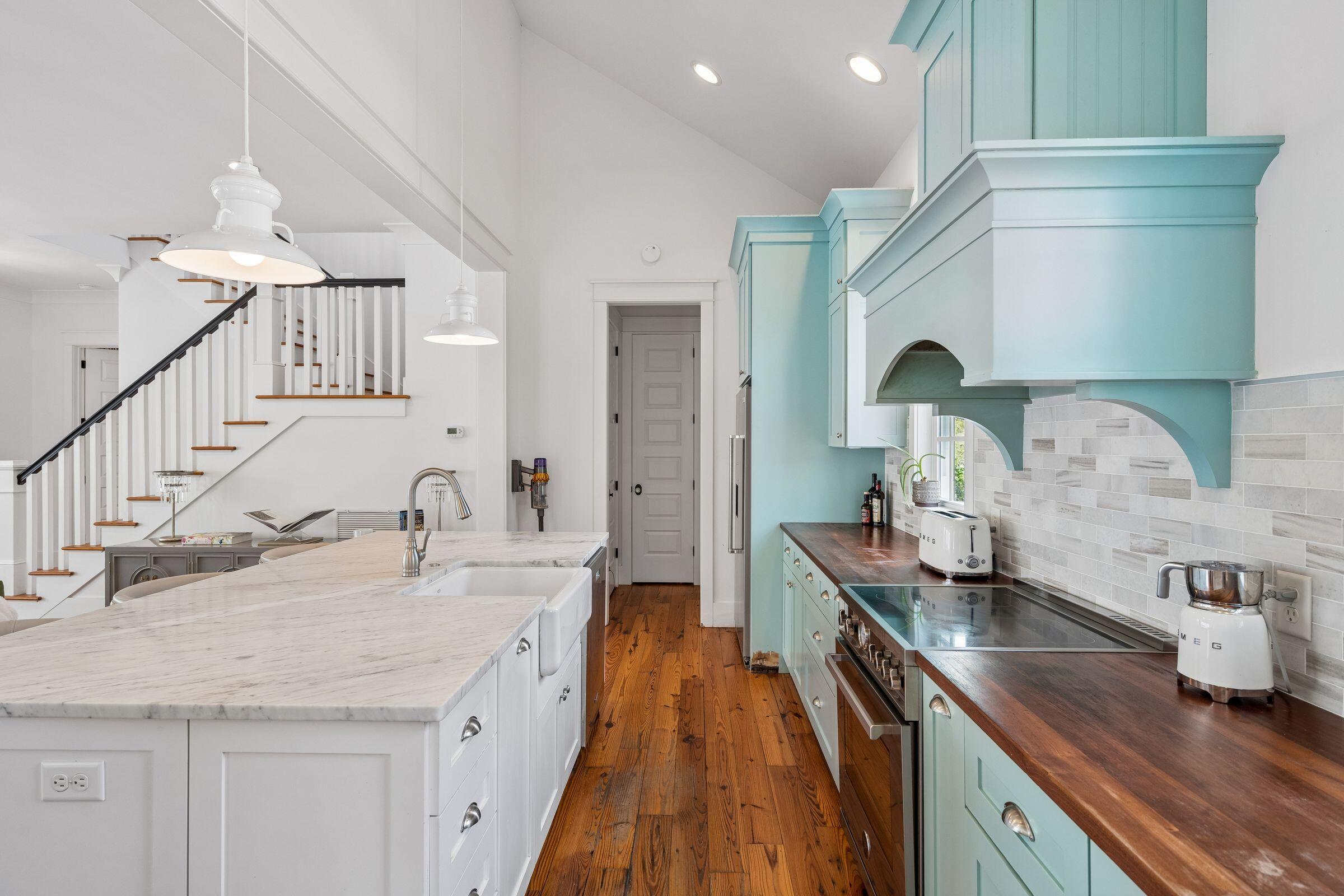 1340 Langford Road Mount Pleasant, SC 29464 - Photo 16 of 43 Kitchen