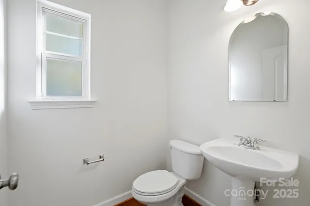 $325,000 | 2905 White Willow Road, Charlotte, NC 28273