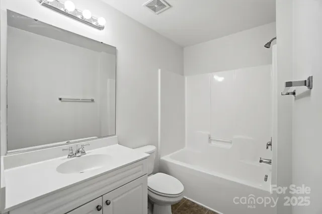 $325,000 | 2905 White Willow Road, Charlotte, NC 28273