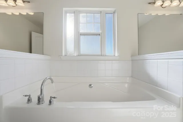 $325,000 | 2905 White Willow Road, Charlotte, NC 28273