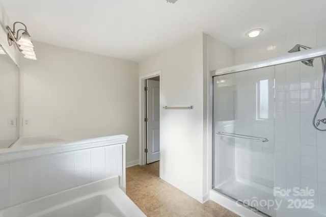 $325,000 | 2905 White Willow Road, Charlotte, NC 28273