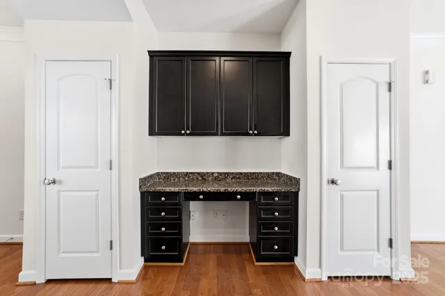 $325,000 | 2905 White Willow Road, Charlotte, NC 28273