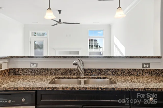 $325,000 | 2905 White Willow Road, Charlotte, NC 28273