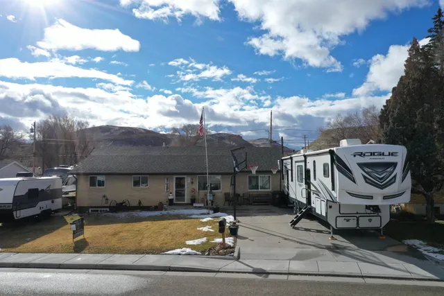 $499,997 | 145 Evans Street, Green River, WY 82935