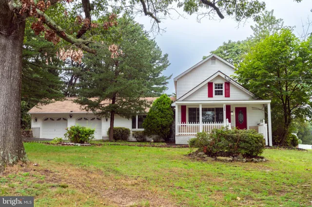 $499,900 | 7406 Locust Drive, Hanover, MD 21076