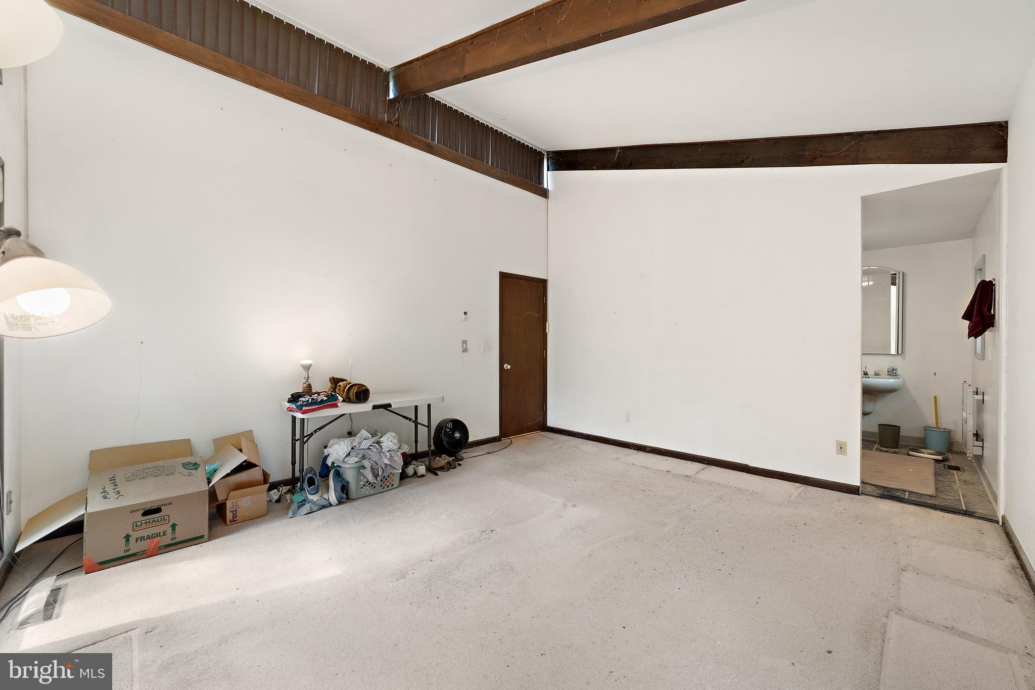 7295 Forrest Road Warrenton, VA 20187 - Photo 3 of 17 Gallery Image 3