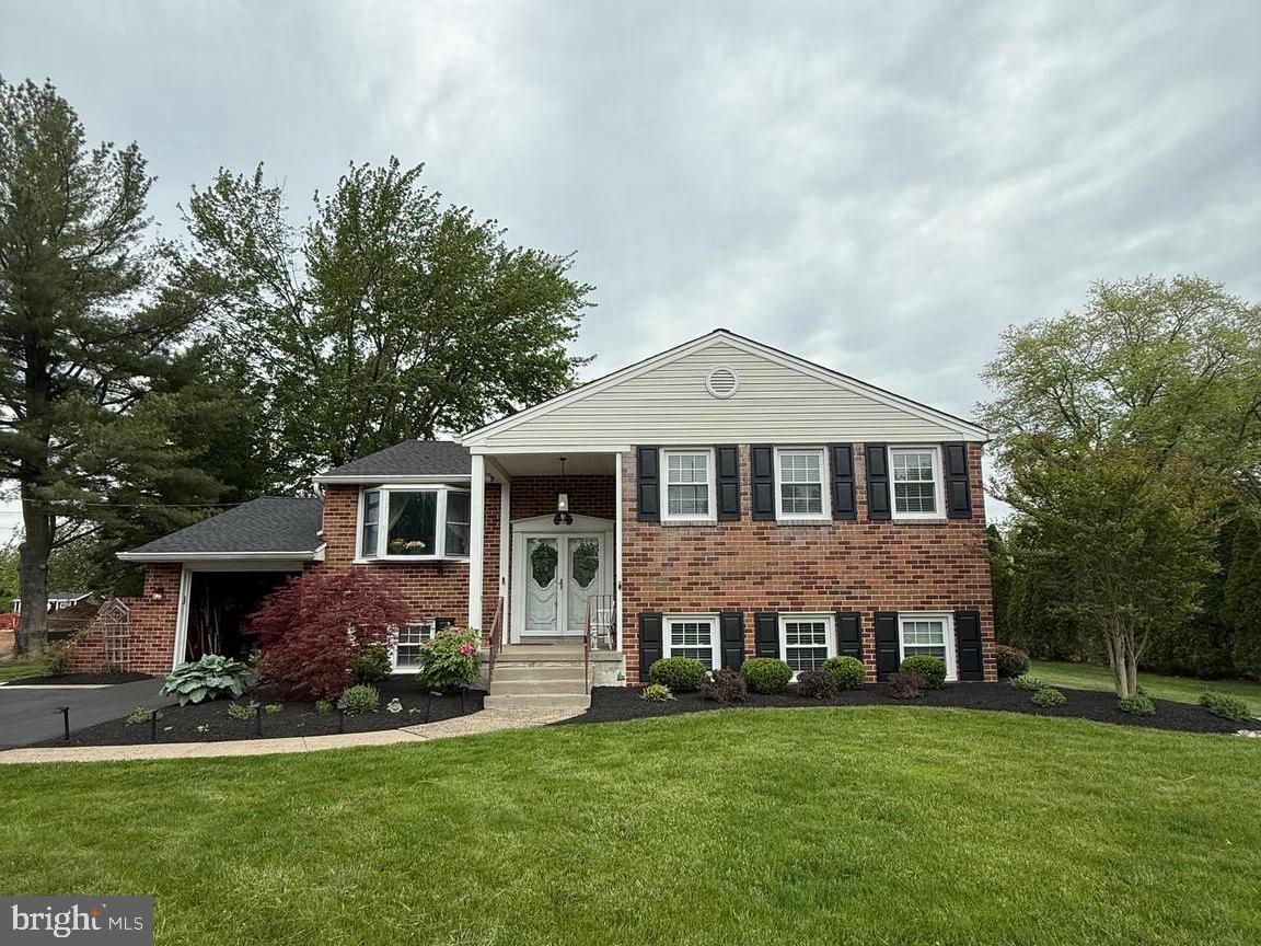 237 Frog Hollow Road Southampton, PA 18966 - Photo 28 of 31 Curb appeal