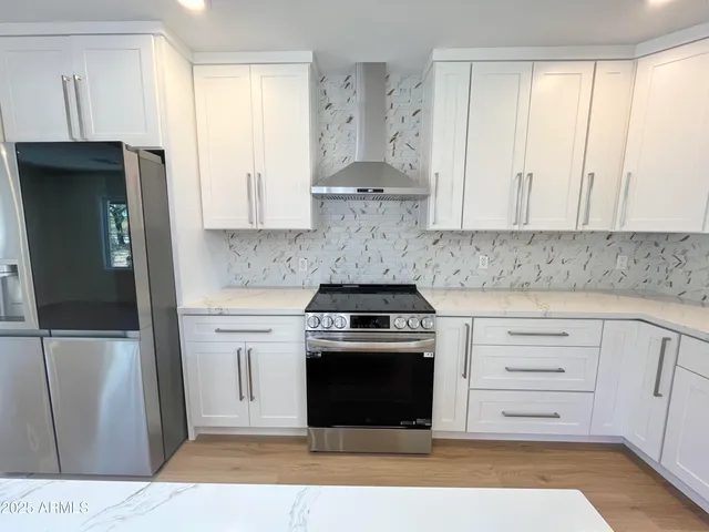 a view of a backyard of the house