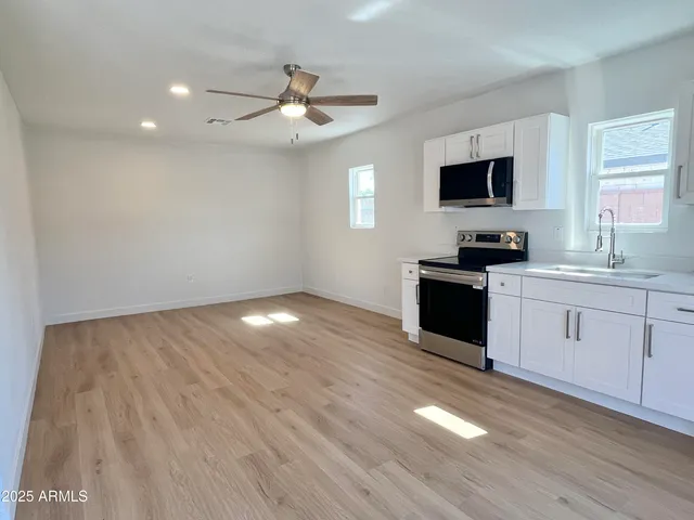 $900,000 | 1514 West Lynwood Street, Phoenix, AZ 85007