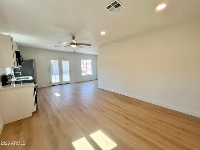 $900,000 | 1514 West Lynwood Street, Phoenix, AZ 85007