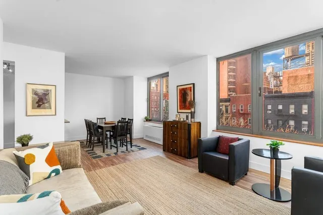 $875,000 | 300 East 85th Street, Unit 404 | Upper East Side