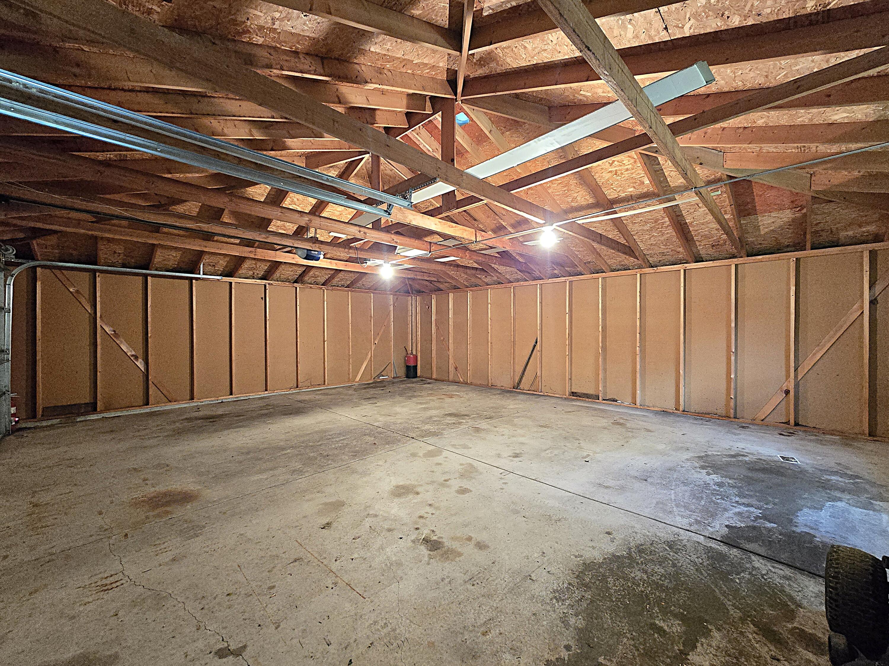 N92-w29368 Center Oak Road Merton, WI 53029 - Photo 42 of 44 Three Car Garage Interior