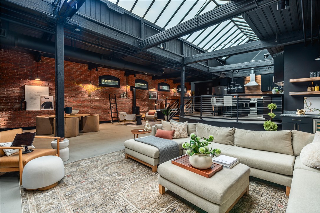 116 Chestnut Street, Unit D1 Providence, RI 02903 - Photo 2 of 50