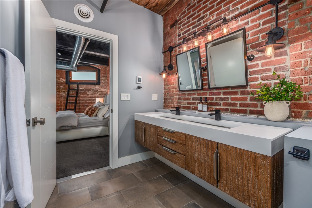 116 Chestnut Street, Unit D1 Providence, RI 02903 - Photo 32 of 50