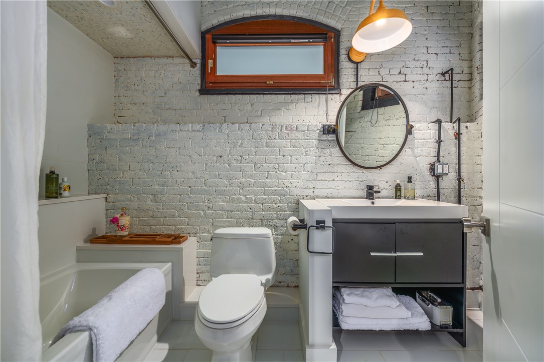 116 Chestnut Street, Unit D1 Providence, RI 02903 - Photo 37 of 50