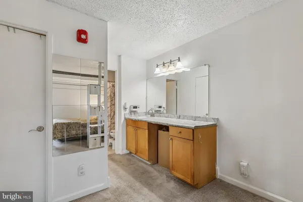 $2,600 | 60 South Van Dorn Street, Unit 511, Alexandria, VA 22304