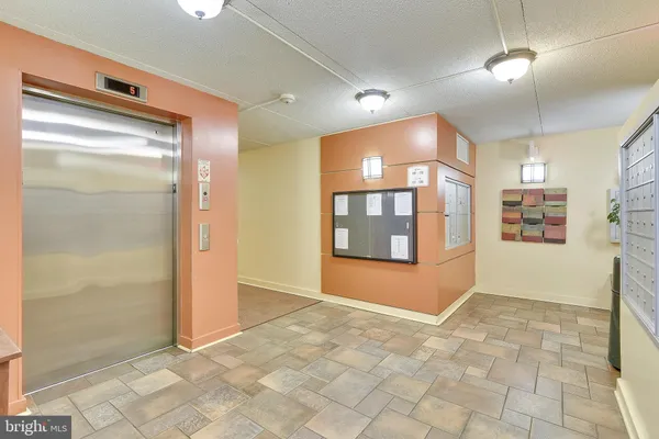 $2,600 | 60 South Van Dorn Street, Unit 511, Alexandria, VA 22304