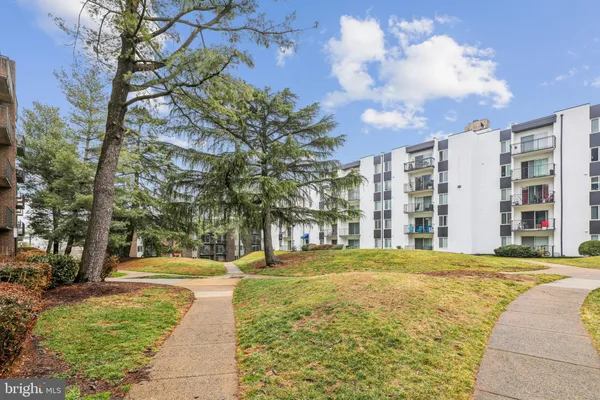 $2,600 | 60 South Van Dorn Street, Unit 511, Alexandria, VA 22304