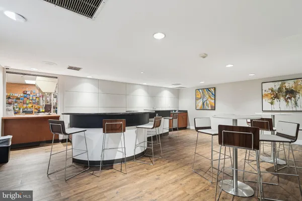 $2,600 | 60 South Van Dorn Street, Unit 511, Alexandria, VA 22304