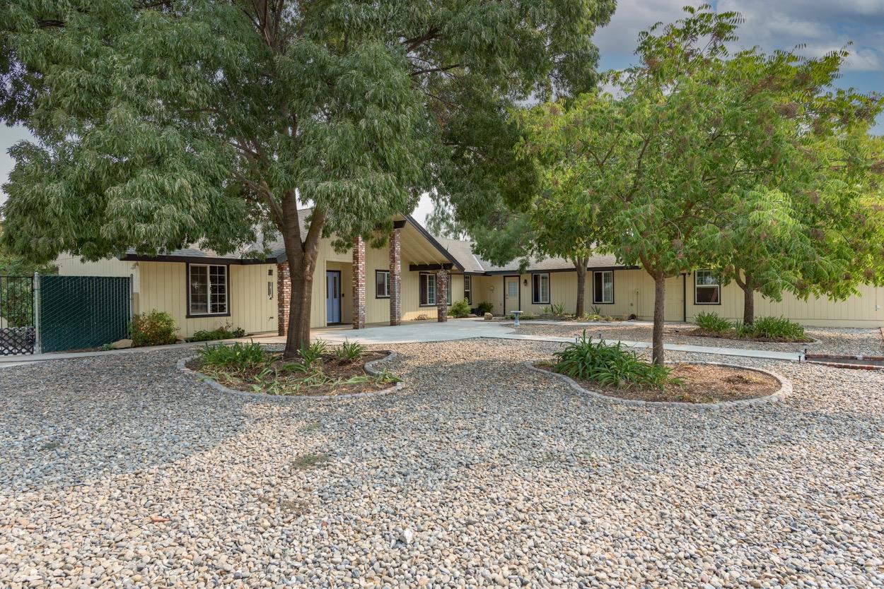 17323 Anaconda Road Madera, CA 93636 - Photo 4 of 48 Gallery Image 4