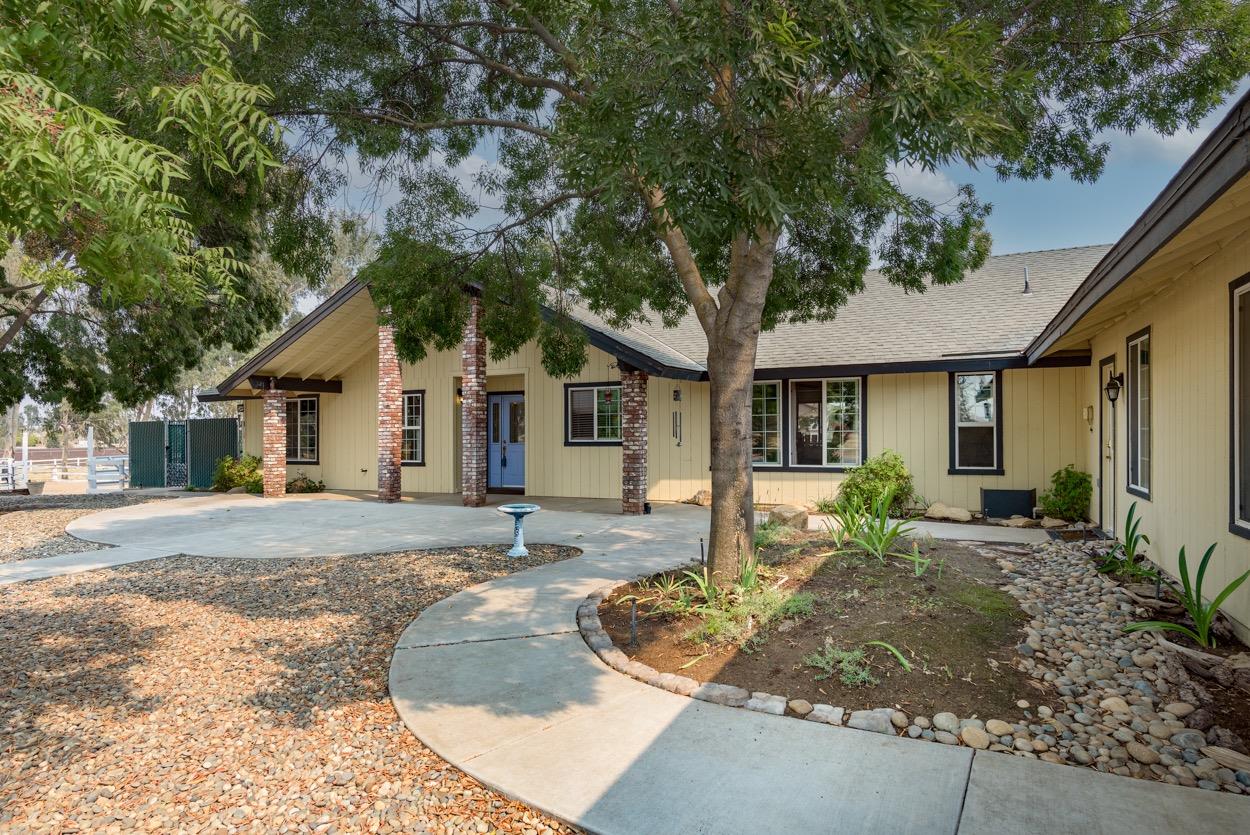 17323 Anaconda Road Madera, CA 93636 - Photo 5 of 48 Gallery Image 5