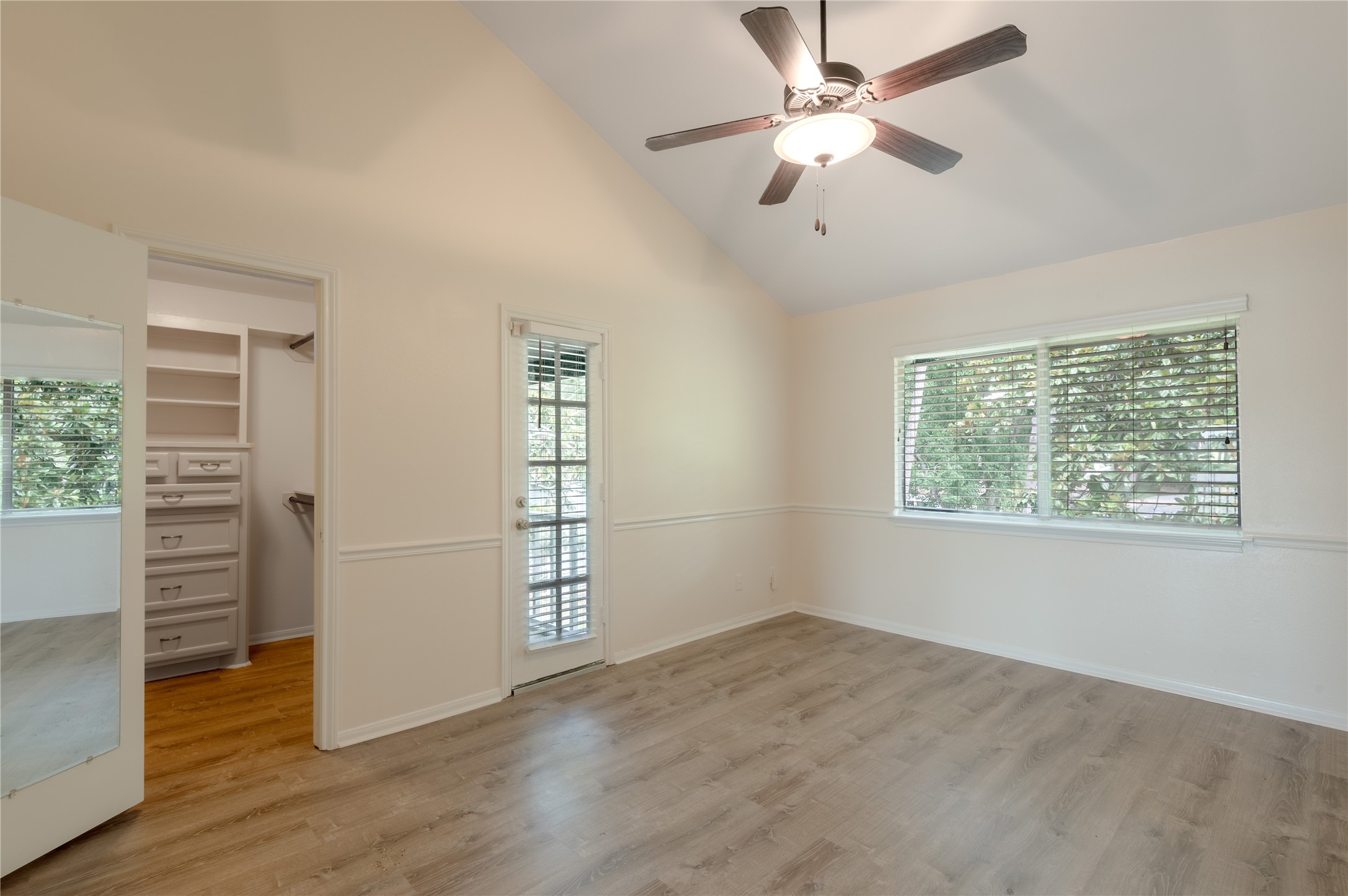 208 Waters Edge Huntsville, TX 77340 - Photo 12 of 28