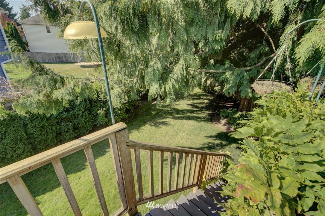 183 Vashon Place Northeast Renton, WA 98059 - Photo 13 of 40