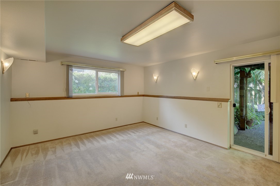 183 Vashon Place Northeast Renton, WA 98059 - Photo 27 of 40