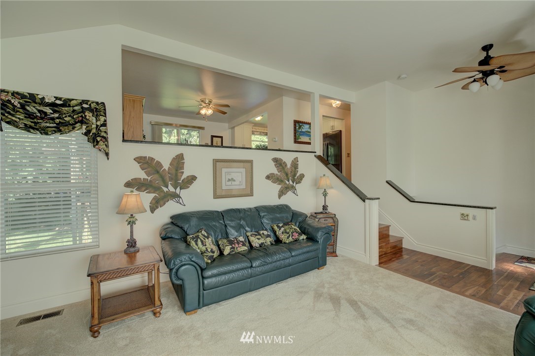 183 Vashon Place Northeast Renton, WA 98059 - Photo 7 of 40