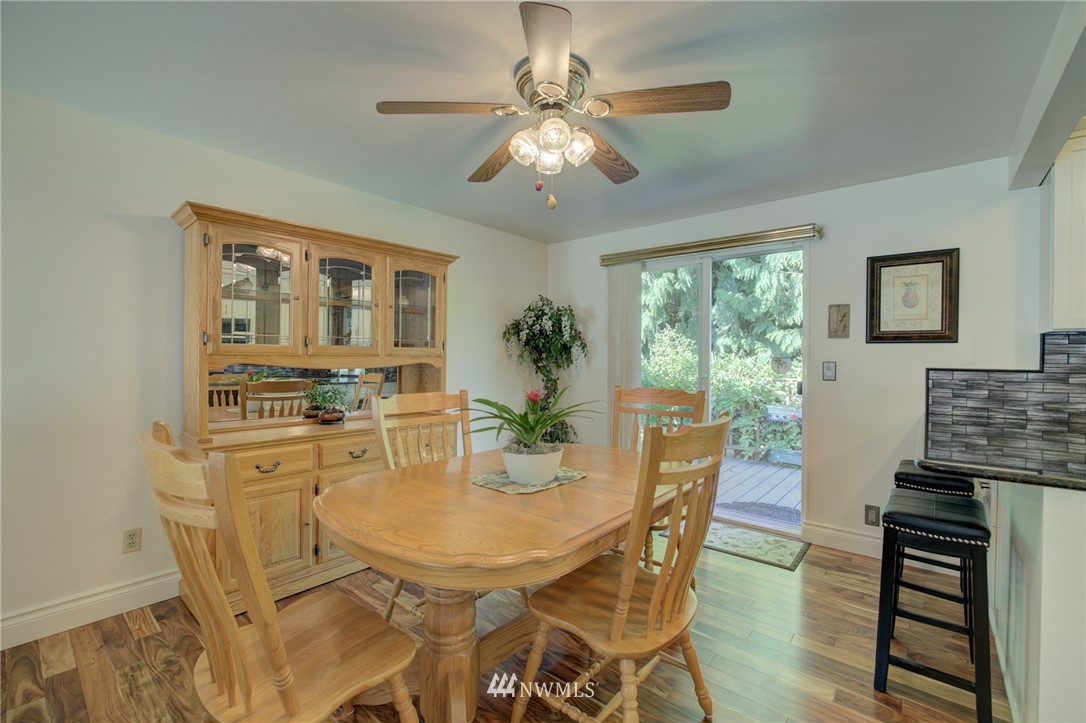 183 Vashon Place Northeast Renton, WA 98059 - Photo 10 of 40