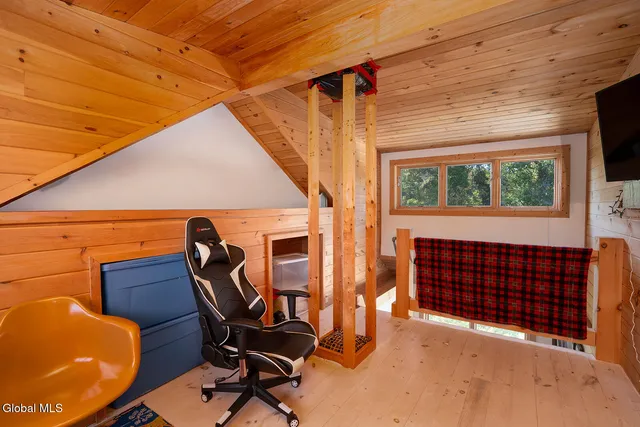 $549,900 | 76 Joe Bean Road, Salem, NY 12865