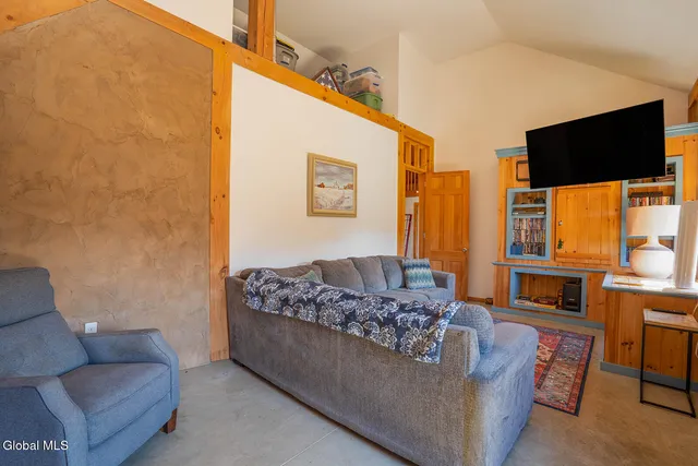 $549,900 | 76 Joe Bean Road, Salem, NY 12865