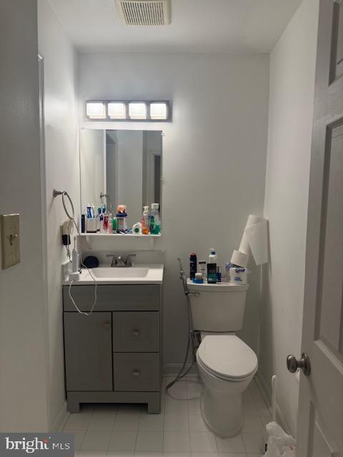 5802 Torington Drive, Unit 825 Springfield, VA 22152 - Photo 11 of 16 bath