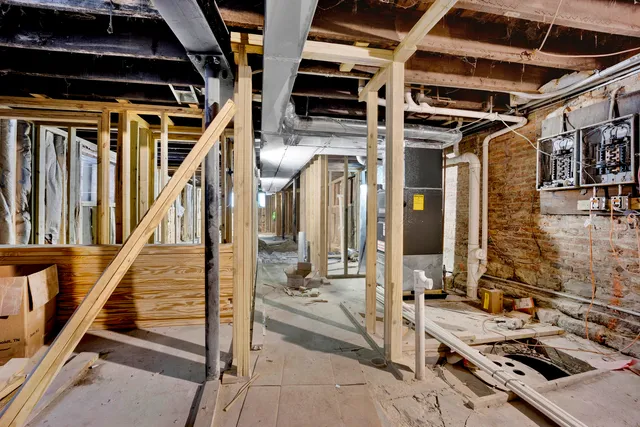 $499,000 | 5813 South Wabash Avenue, Chicago, IL 60637