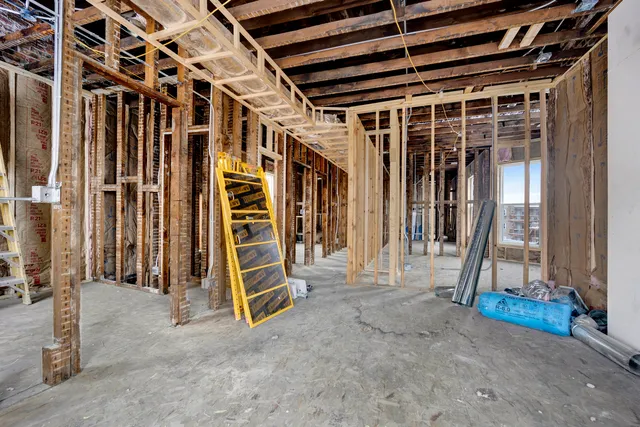 $499,000 | 5813 South Wabash Avenue, Chicago, IL 60637