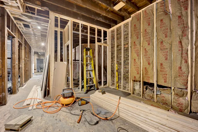 $499,000 | 5813 South Wabash Avenue, Chicago, IL 60637