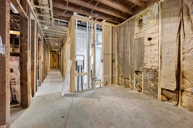 $499,000 | 5813 South Wabash Avenue, Chicago, IL 60637