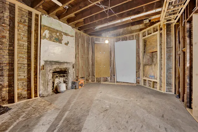 $499,000 | 5813 South Wabash Avenue, Chicago, IL 60637