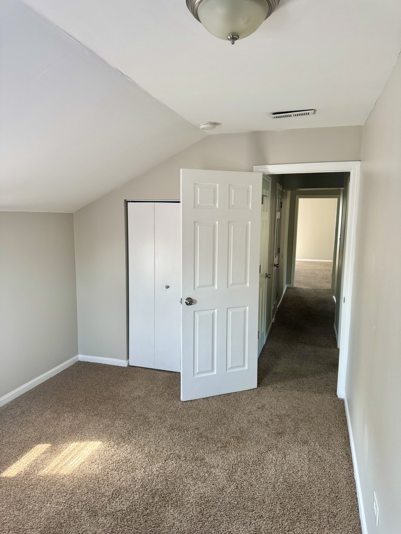 14503 Waverly Avenue Midlothian, IL 60445 - Photo 27 of 37 a view of a hallway