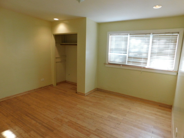 17433 Henry Street Lansing, IL 60438 - Photo 12 of 24