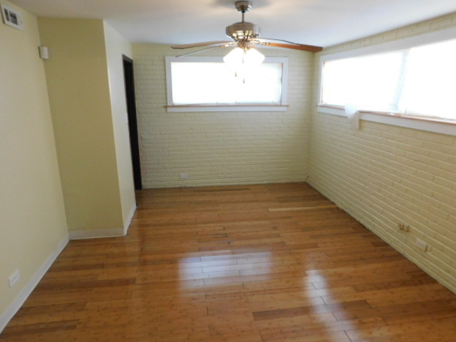 17433 Henry Street Lansing, IL 60438 - Photo 7 of 24