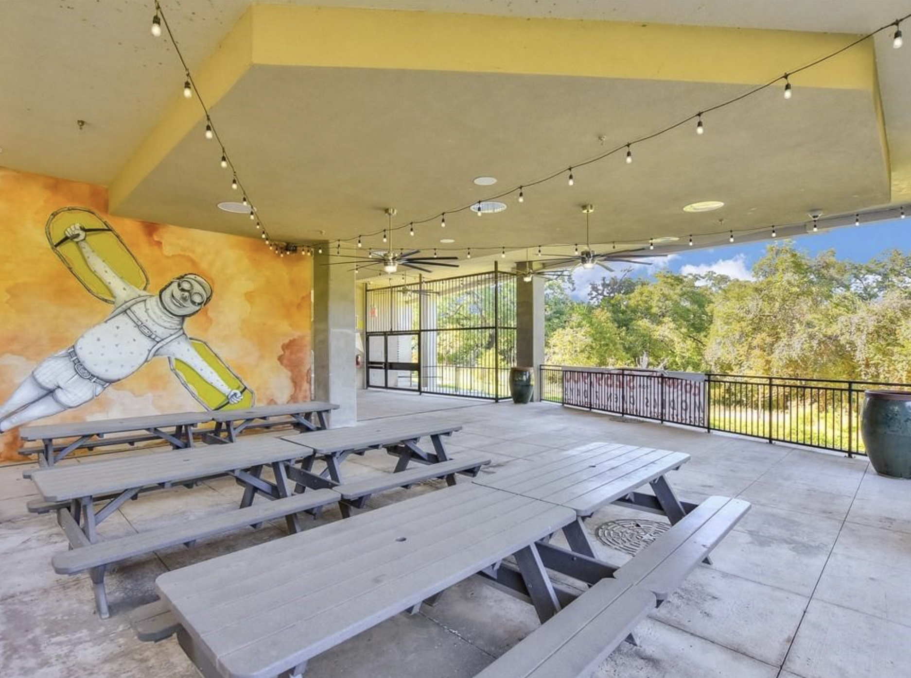 1900 Barton Springs Road, Unit 3031 Austin, TX 78704 - Photo 33 of 37 a lobby with furniture and floor to ceiling window