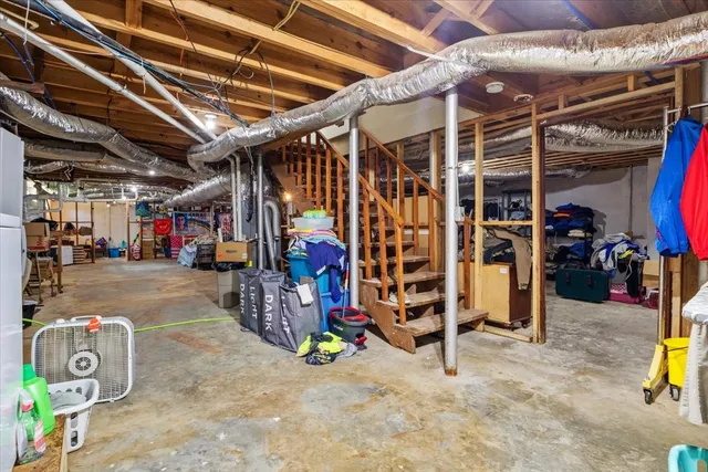a view of livingroom with couch